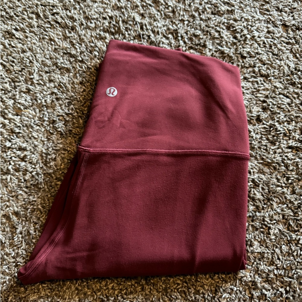 LIKE NEW - only wore one, had been holding on to tag but can’t find it.